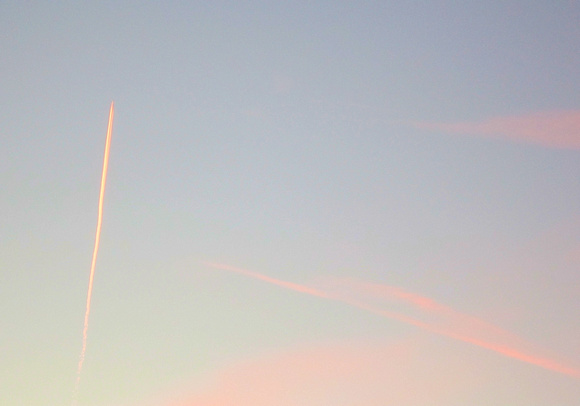 Contrail and Clouds: Jan. 2